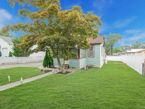 22 Highview Drive, Selden NY 11784
