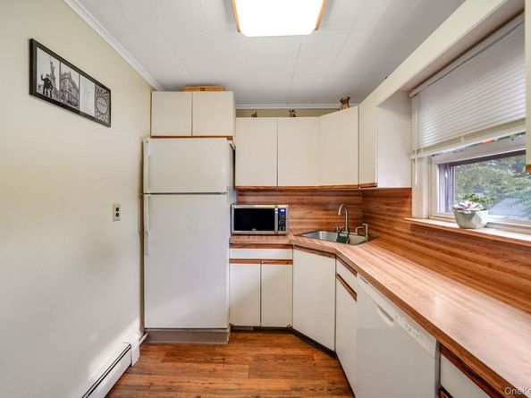 22 Highview Drive, Selden NY 11784