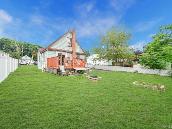 22 Highview Drive, Selden NY 11784