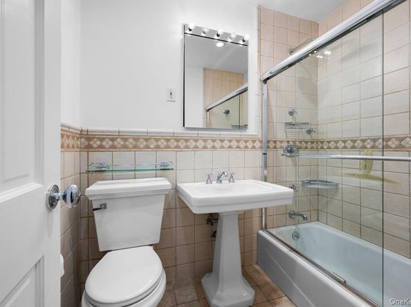 600 Locust Street 2J, Mount Vernon NY 10552