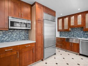 600 Locust Street 2J, Mount Vernon NY 10552