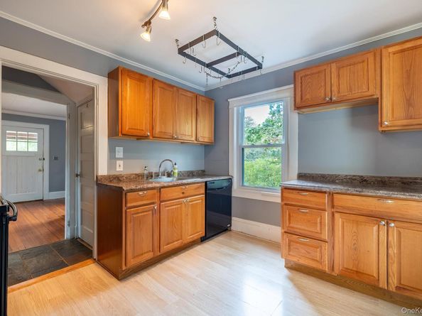 221 N Greeley Avenue, Chappaqua NY 10514