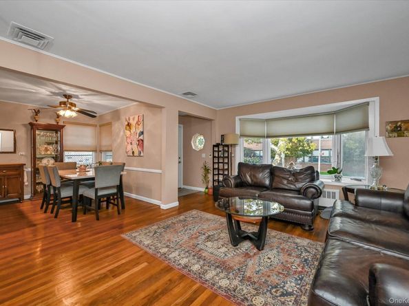 15428 27th Avenue, Flushing NY 11354
