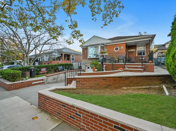 15428 27th Avenue, Flushing NY 11354