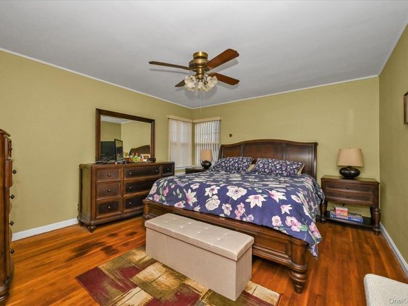 15428 27th Avenue, Flushing NY 11354