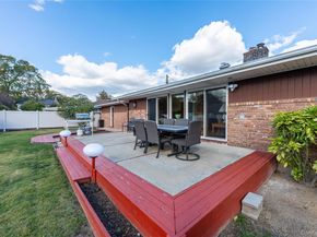 2860 Lenox Road, Oceanside NY 11572