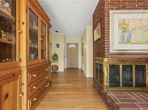 2860 Lenox Road, Oceanside NY 11572