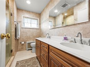 2860 Lenox Road, Oceanside NY 11572