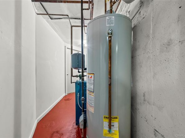 2860 Lenox Road, Oceanside NY 11572