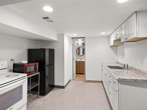 9 Riviera Parkway, Lindenhurst NY 11757