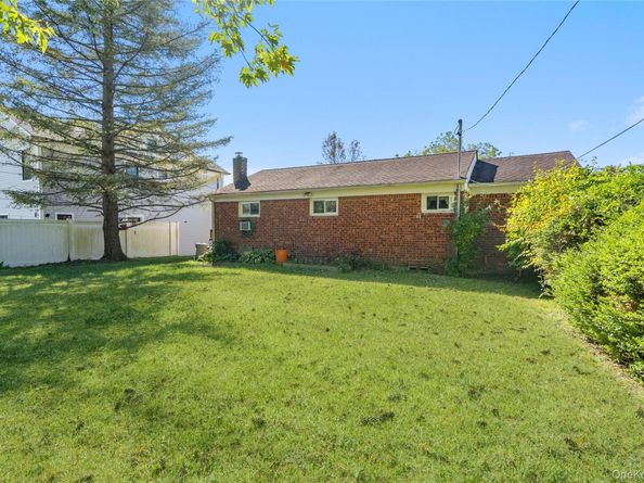16 Forte Avenue, Old Bethpage NY 11804