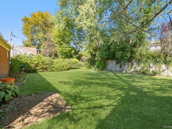 16 Forte Avenue, Old Bethpage NY 11804