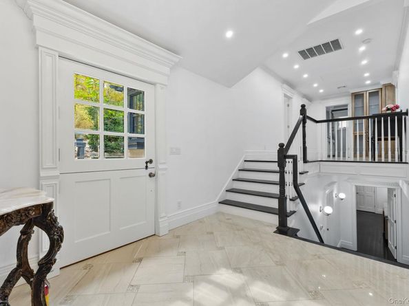 675 Quaker Road, Chappaqua NY 10514