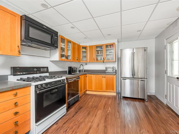 1521 124th Street, College Point NY 11356