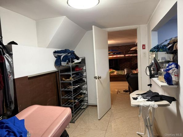 12 Hilton Court, Hicksville NY 11801