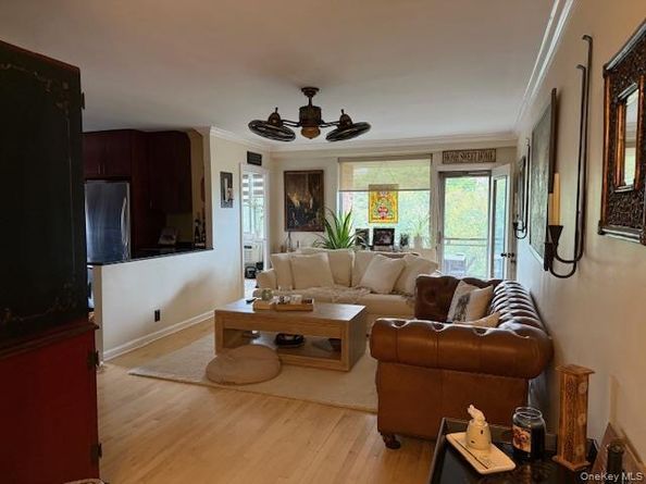 5700 Arlington Avenue 4V, Bronx NY 10471
