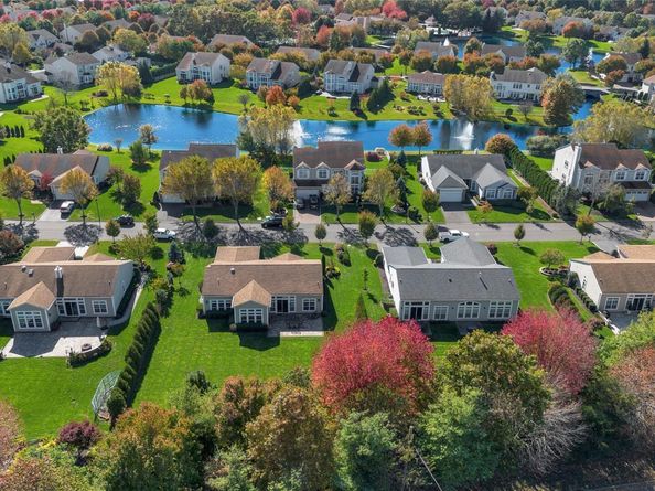 39 Hamlet Woods Drive, Saint James NY 11780