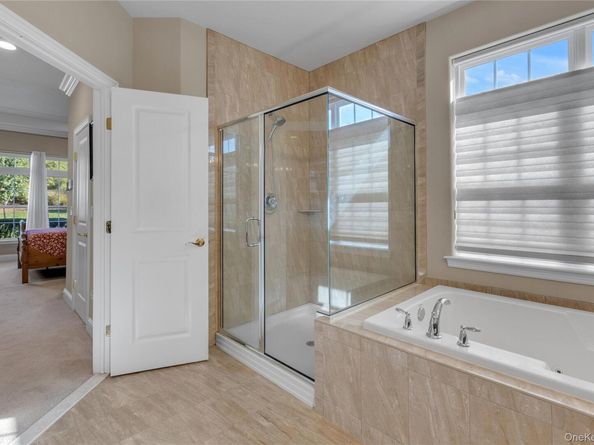 39 Hamlet Woods Drive, Saint James NY 11780