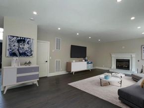 7 Crescent Cove Drive, Seaford NY 11783