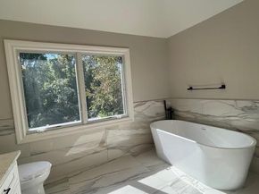 7 Crescent Cove Drive, Seaford NY 11783