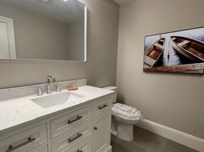 7 Crescent Cove Drive, Seaford NY 11783