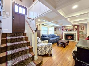 8 Stalker Lane, Setauket NY 11733