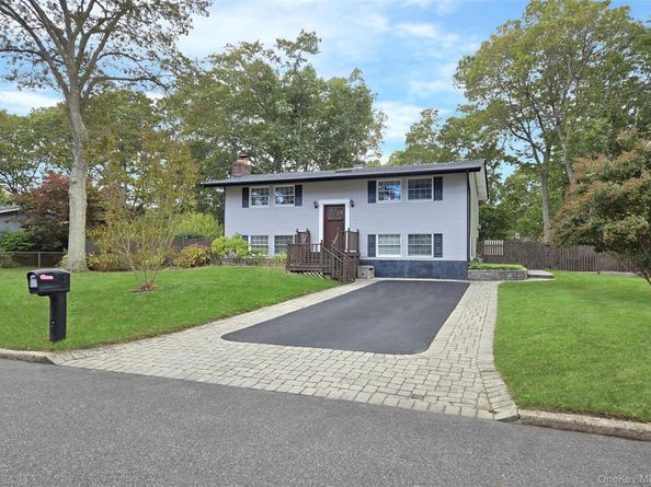 8 Stalker Lane, Setauket NY 11733