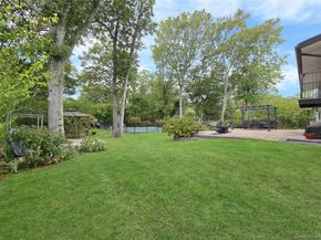 8 Stalker Lane, Setauket NY 11733