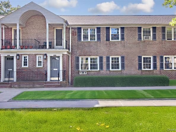 224-62 Horace Harding Expressway 1st Fl, Bayside NY 11364