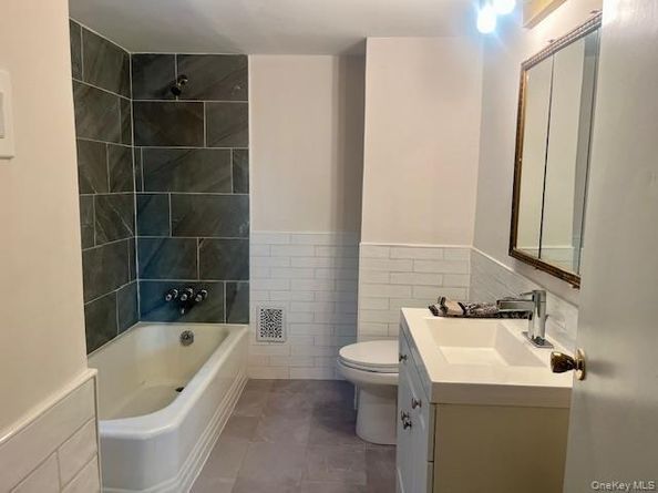 8431 108th Street, Richmond Hill North NY 11418