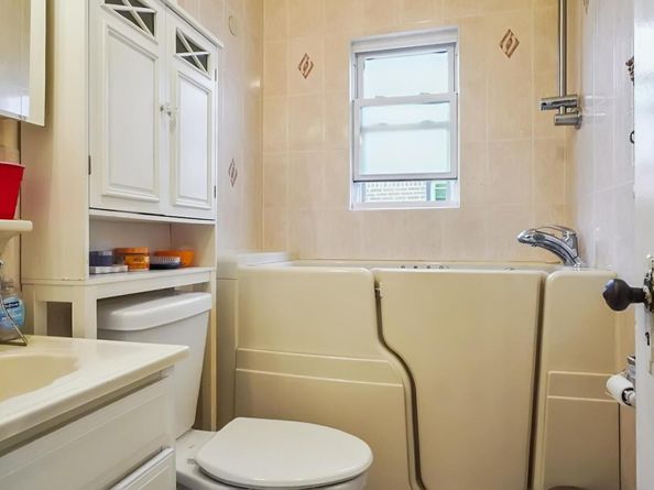 115-04 237th Street, Elmont NY 11003