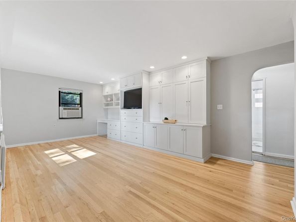 73-08 220th Street Lower, 405B1, Oakland Gardens NY 11364