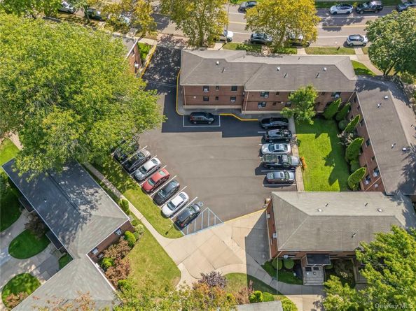 73-08 220th Street Lower, 405B1, Oakland Gardens NY 11364