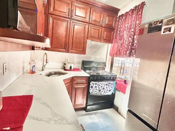 165-20 Highland Avenue 300, Jamaica NY 11432