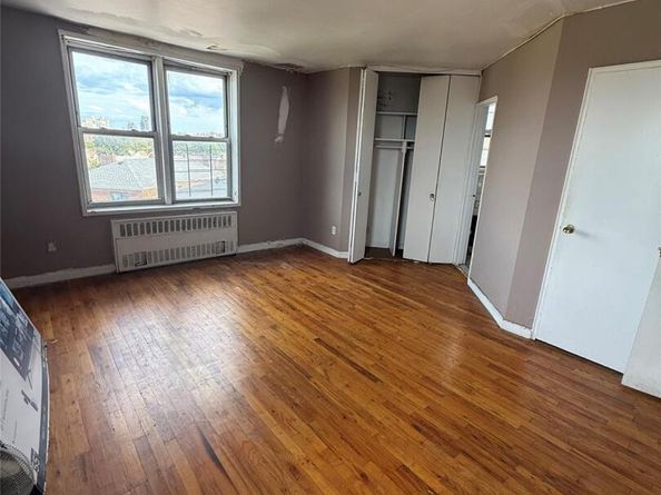 86-16 60th Avenue 4L, Elmhurst NY 11373