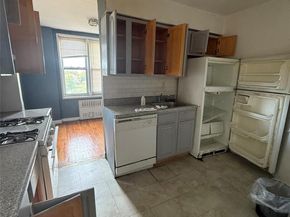 86-16 60th Avenue 4L, Elmhurst NY 11373