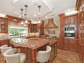 87-07 158th Avenue, Howard Beach NY 11414