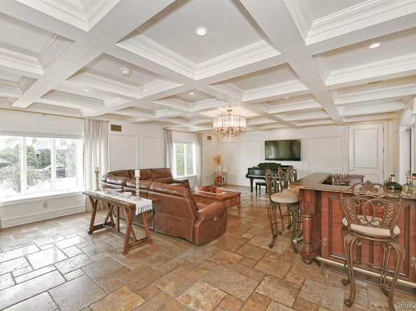 87-07 158th Avenue, Howard Beach NY 11414