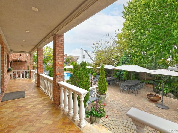 87-07 158th Avenue, Howard Beach NY 11414