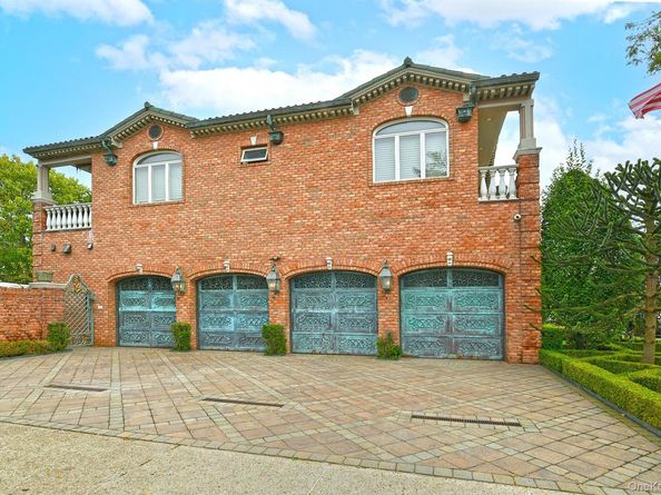 87-07 158th Avenue, Howard Beach NY 11414