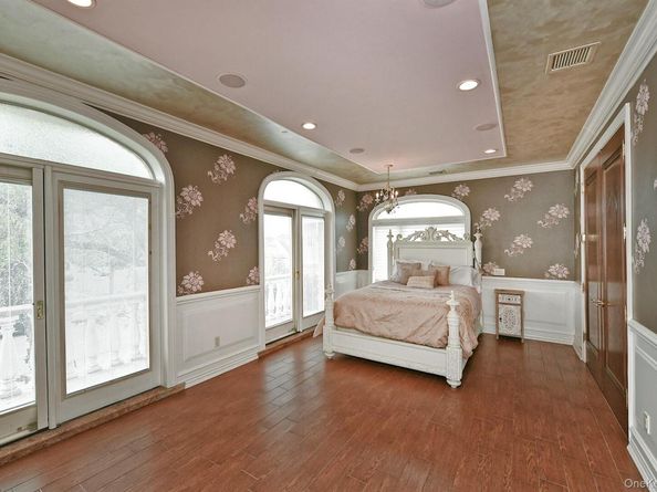 87-07 158th Avenue, Howard Beach NY 11414