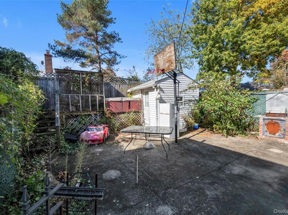 4003 Secor Avenue, Bronx NY 10466