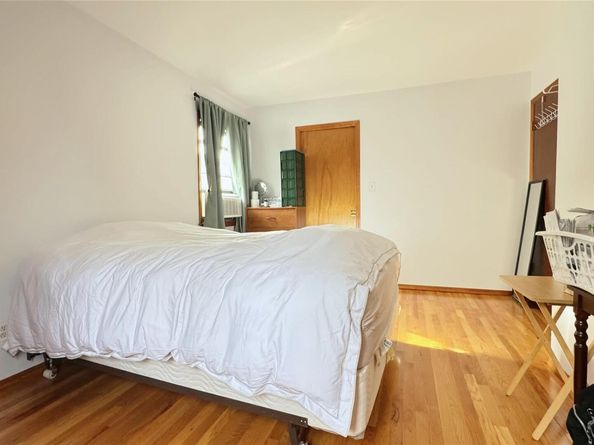 168-12 19th ave Avenue, Whitestone NY 11357