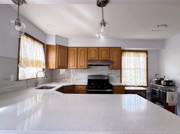 168-12 19th ave Avenue, Whitestone NY 11357