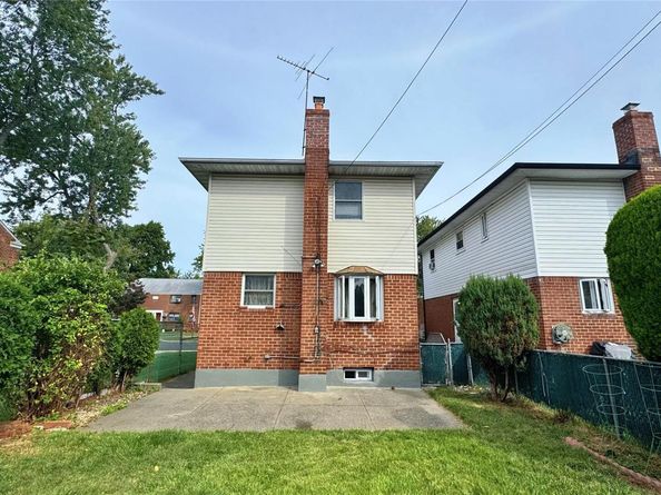 168-12 19th ave Avenue, Whitestone NY 11357