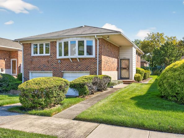 2801 206th Street, Bayside NY 11360