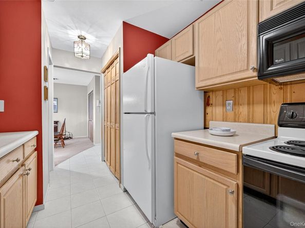 54 School Street 315, Westbury NY 11590