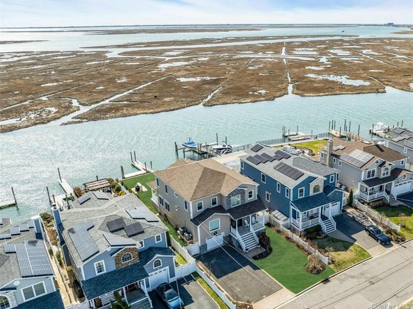 3692 Ocean Avenue, Seaford NY 11783