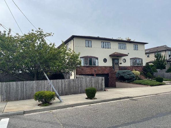 580 E Pine Street, Long Beach NY 11561