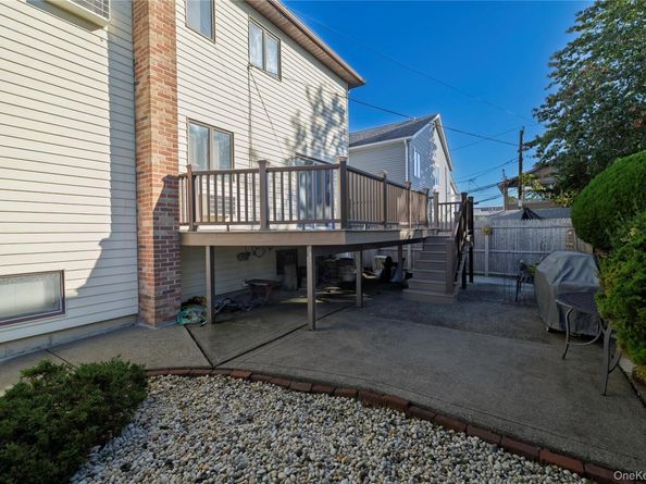 580 E Pine Street, Long Beach NY 11561